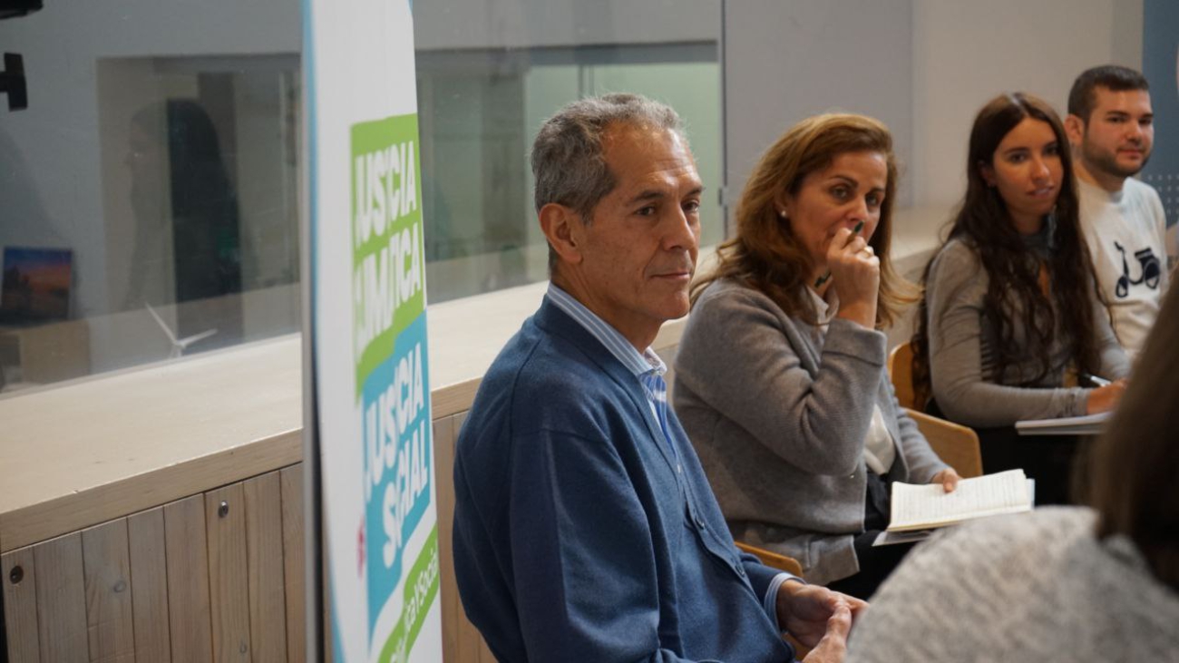 1732887397_photo_5931702328493195726_y